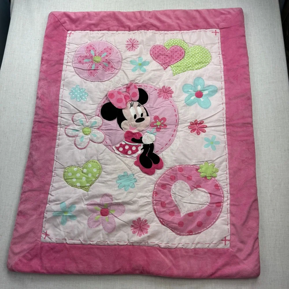 Disney Minnie Mouse Baby Blanket Kids 32x40 Pink Floral Heart Quilt Disneycore